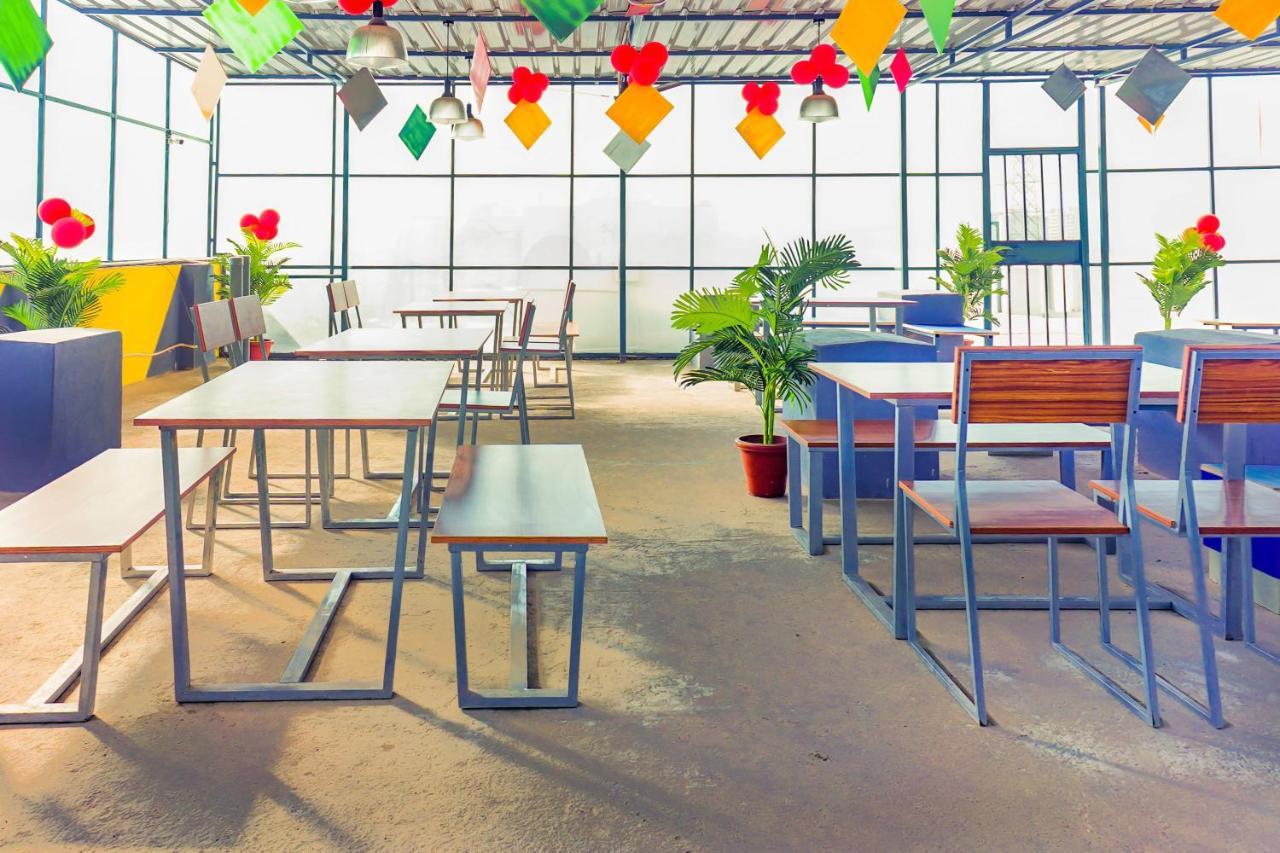 Isthara Coliving Vandrarhem Gurgaon Exteriör bild