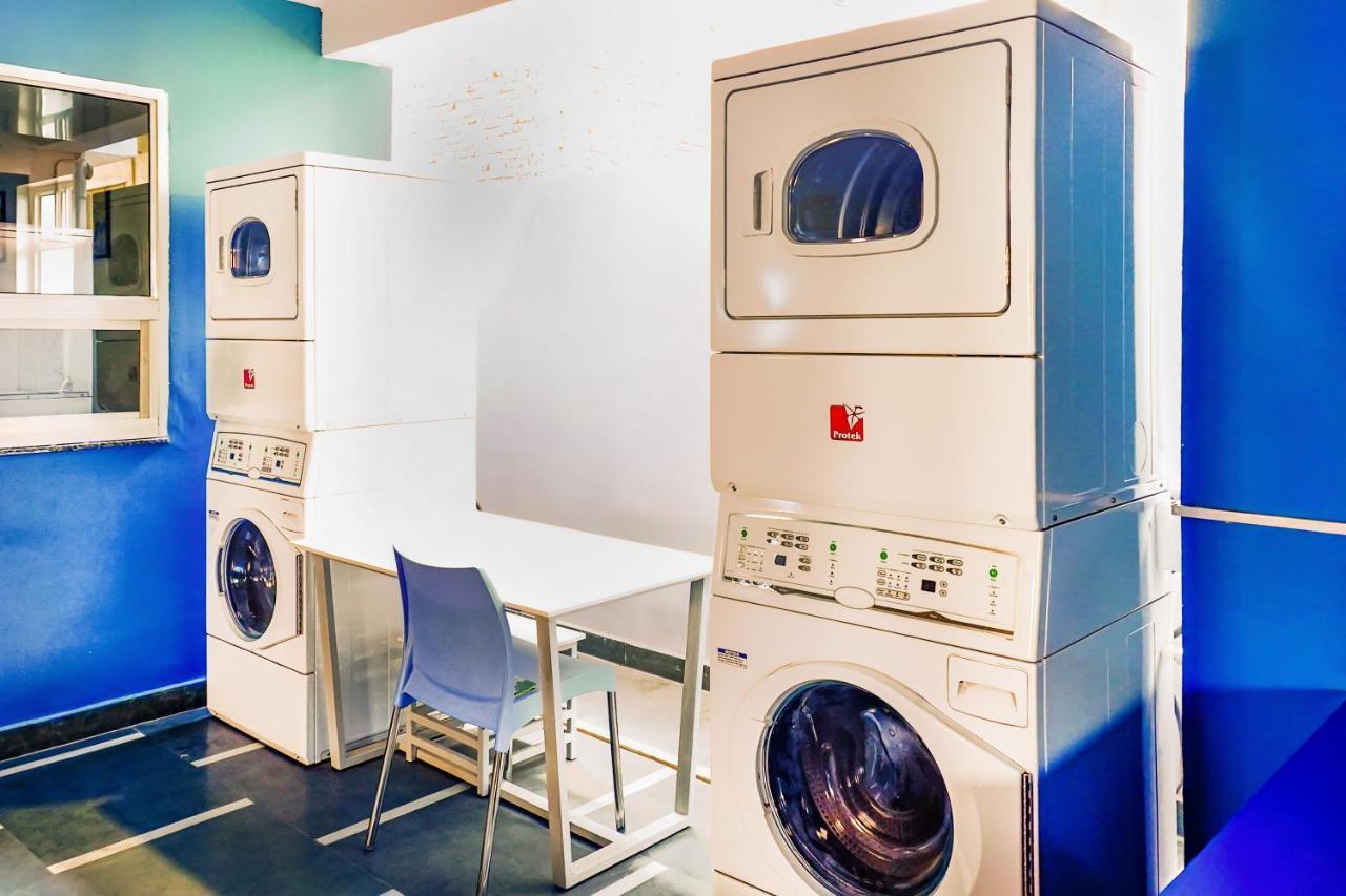 Isthara Coliving Vandrarhem Gurgaon Exteriör bild