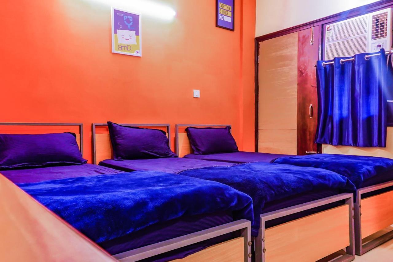Isthara Coliving Vandrarhem Gurgaon Exteriör bild